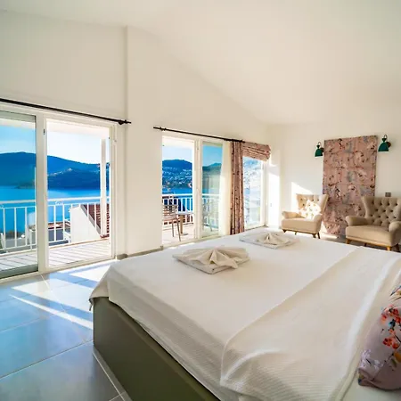 Kumru Luxury Vacation Experience With A Sea View In Kalkan